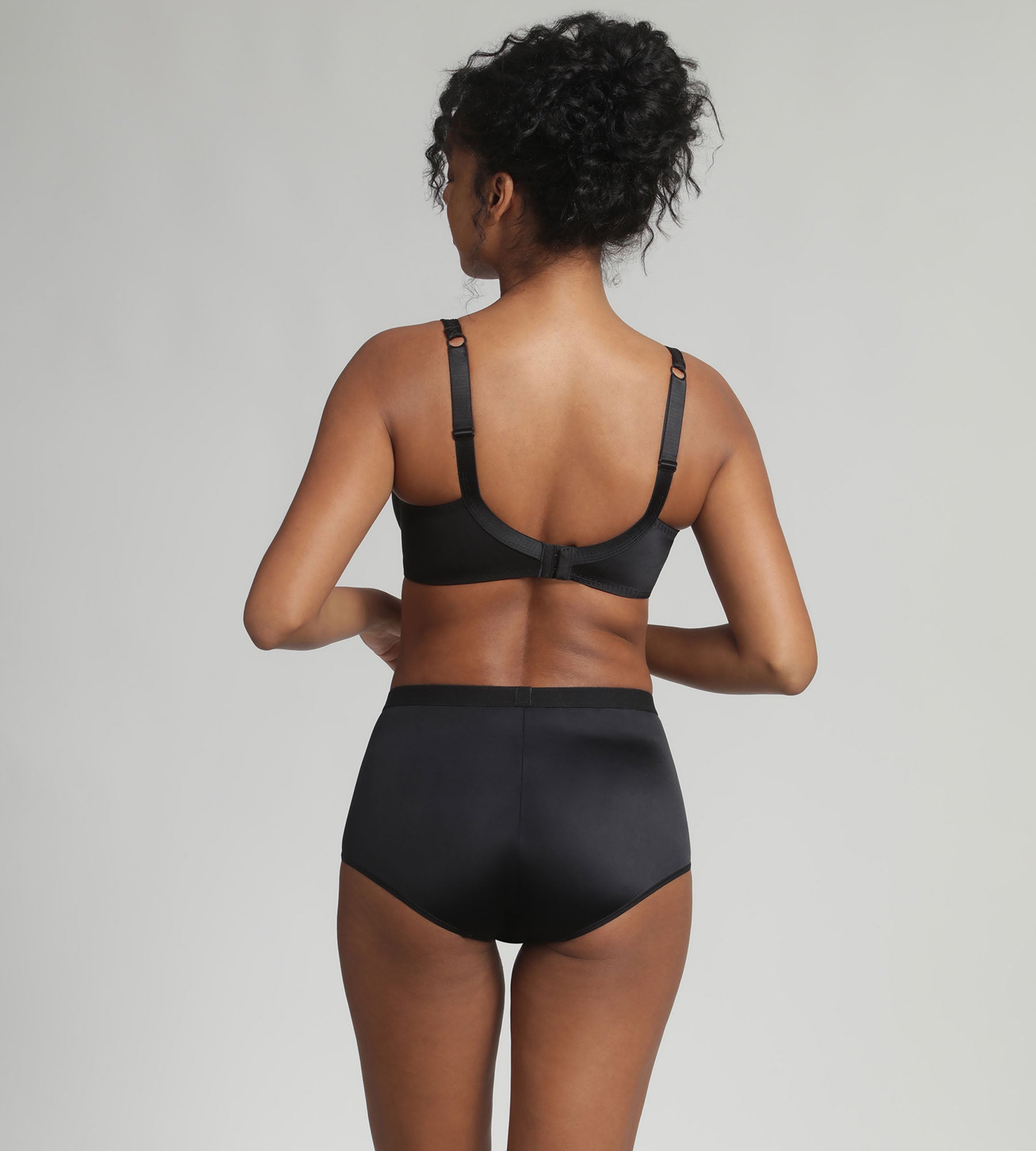 Playtex® Slip Maxi nero Perfect Silhouette