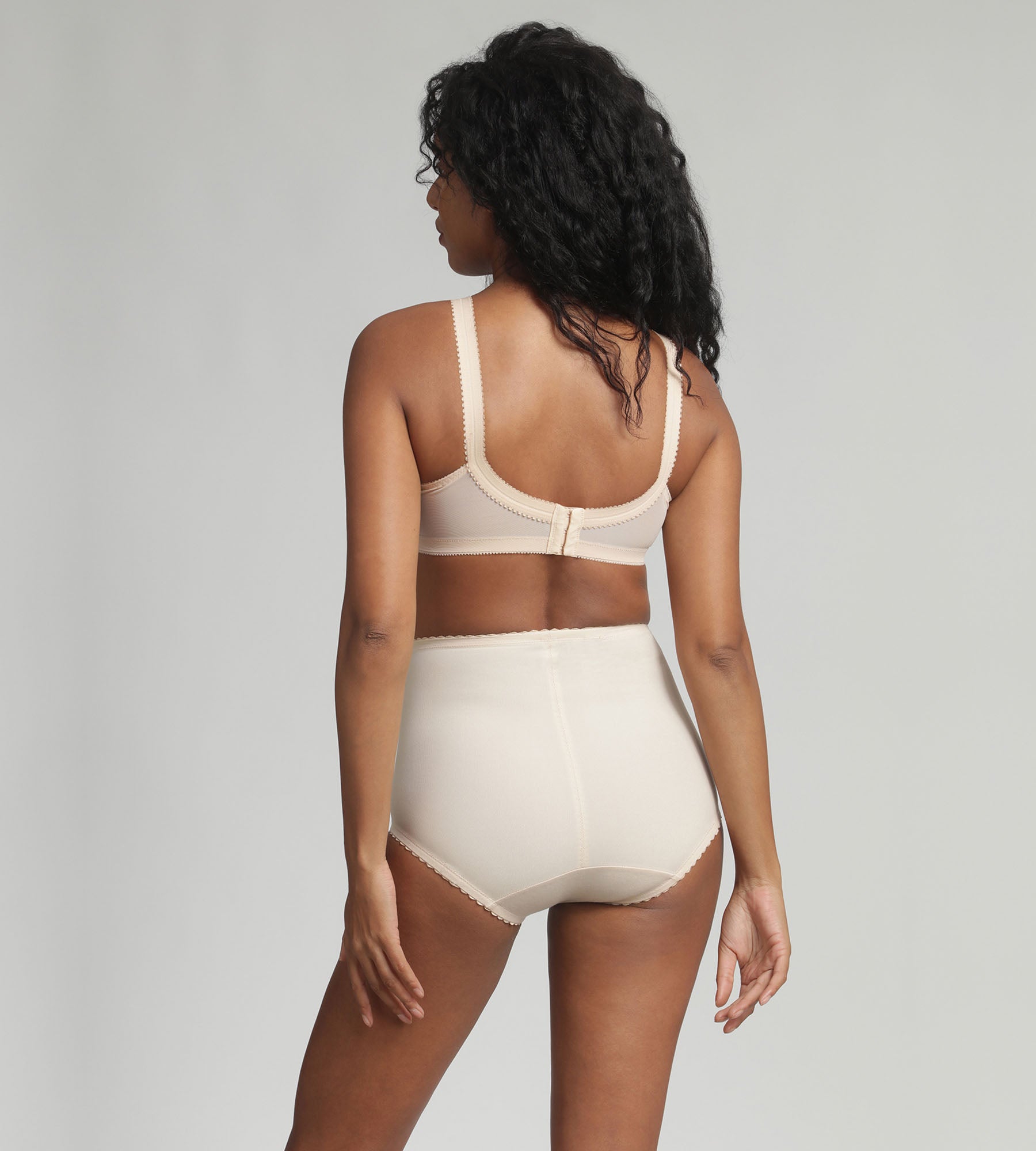 Playtex® Reggiseno senza ferretto beige Criss Cross 556