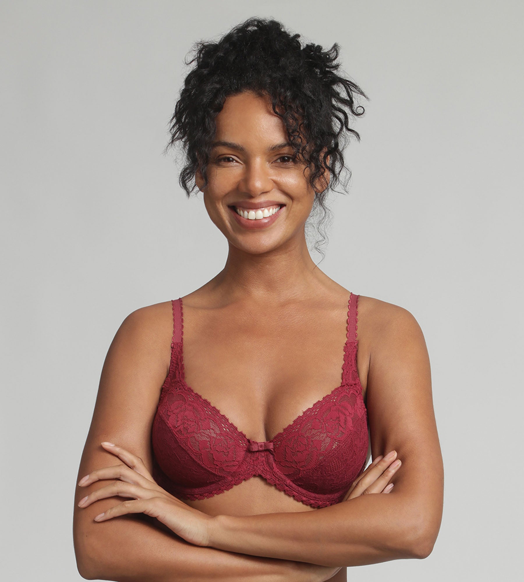 Playtex Reggiseno con Ferretto in Microfibra Flowery Lace Comfort e Sostegno Donna x1, Bianco, 3B Playtex Reggiseno con Ferretto in Microfibra Flowery Lace Comfort e Sostegno Donna x1, Bianco, 3B